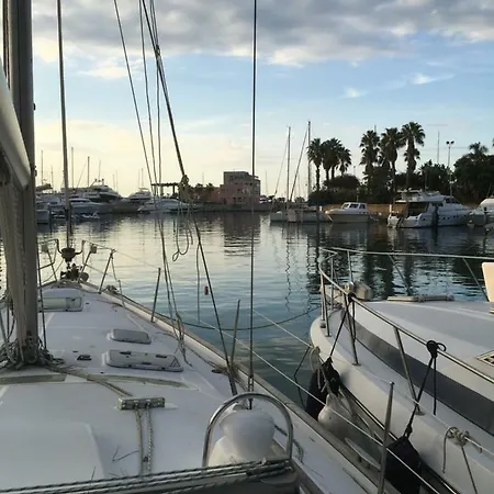 Felicur - Bed&Boat